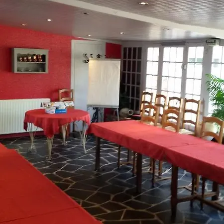 אורחן Normande Valframbert